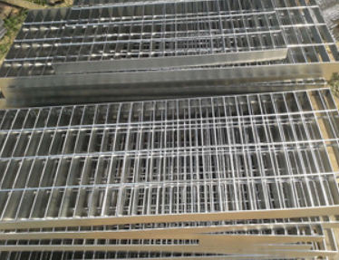 煙臺(tái)不銹鋼鋼格板需要拋光原因