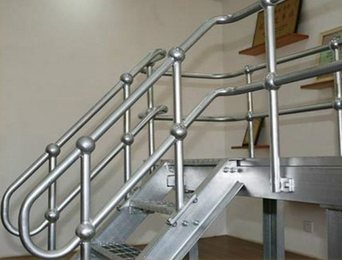 球形點(diǎn)立柱欄桿的產(chǎn)品用途